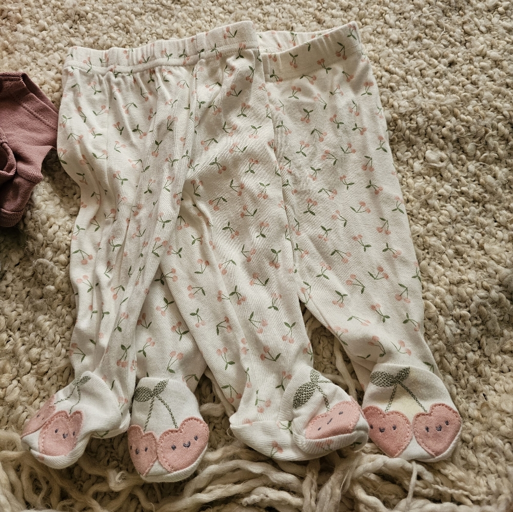 Carter's footsie pajama bottoms